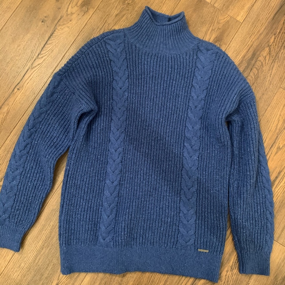 Abercrombie & Fitch Button-up Back Turtle Neck